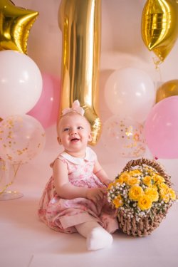 first-birthday-set-up