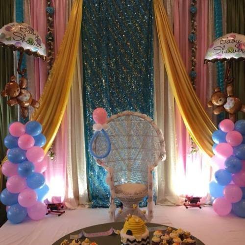 Baby Shower  Balloon Pillars