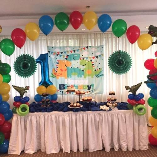 Jungle Theme Balloon Pillars & Arch