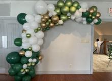 balloon-garland-green
