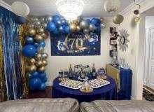 blue-and-gold-garland
