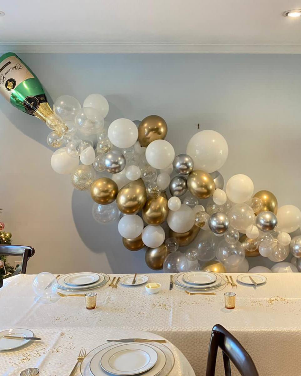 Champagne wall balloon decoration